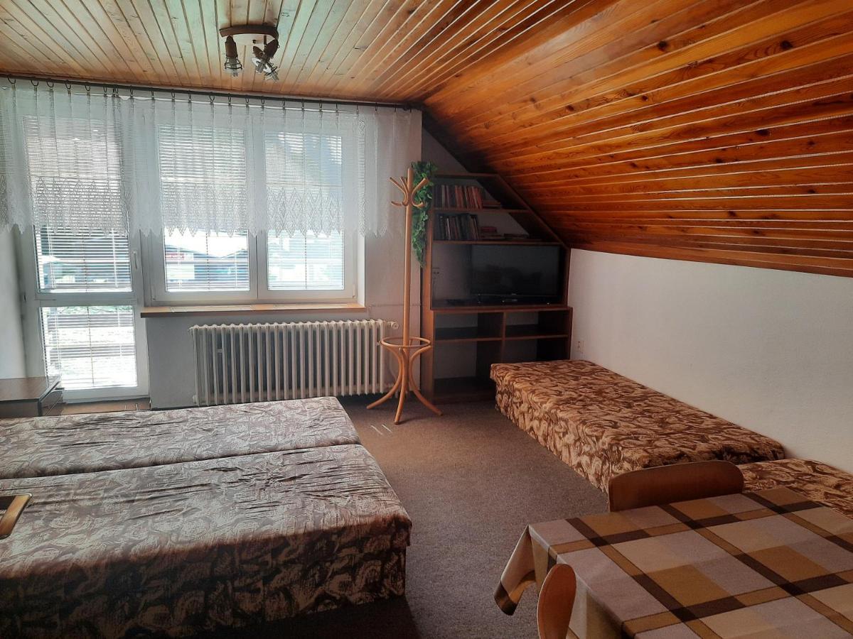 Penzion Pod Paprskem Hotel Staré Město Bagian luar foto